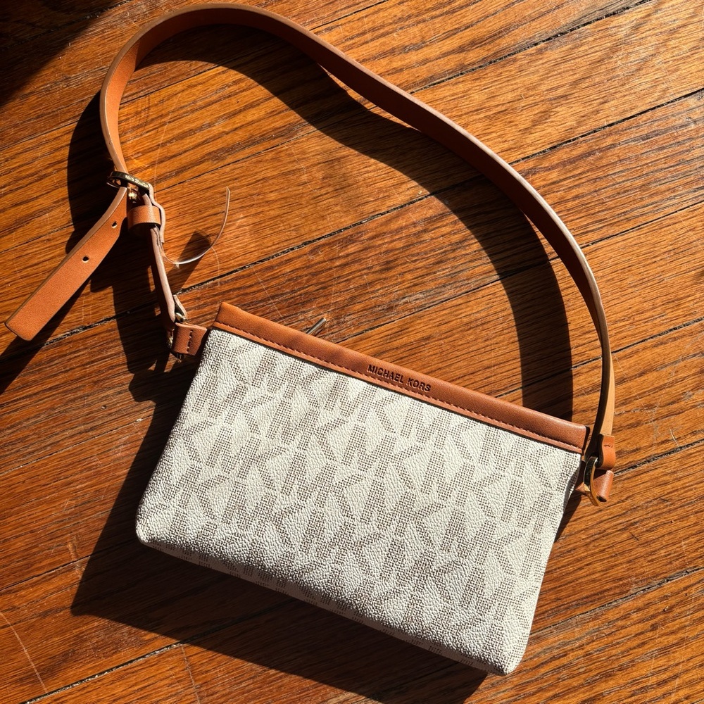 NWT Michael Michael Kors Gray Cream & Tan Women's Fanny Bag Leather - Picture 4 of 6
